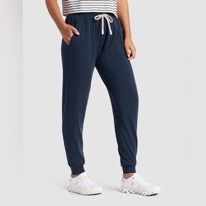 NWT Cozy Earth Studio Joggers